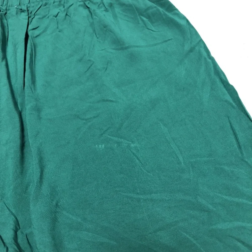 NWT SOCIETY + STITCH Women’s Emerald Green Solid Woven Shorts (see Descriptions)